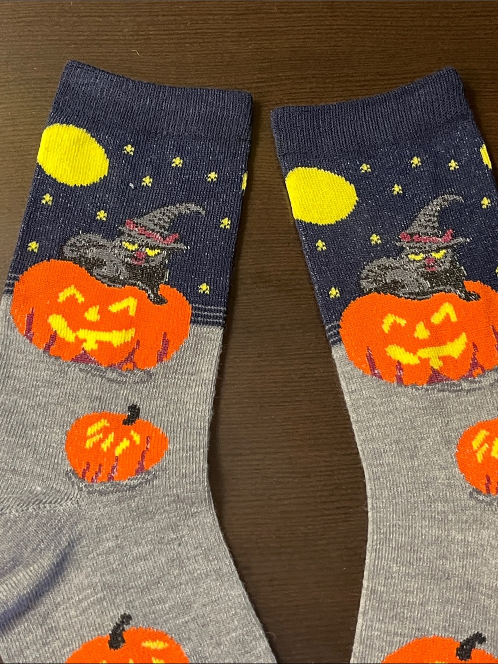 Halloween Pumpkin & Kitty Crew Socks - Gray & Navy - Picture 6 of 6